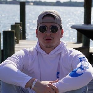 Meet your Posher, Seth